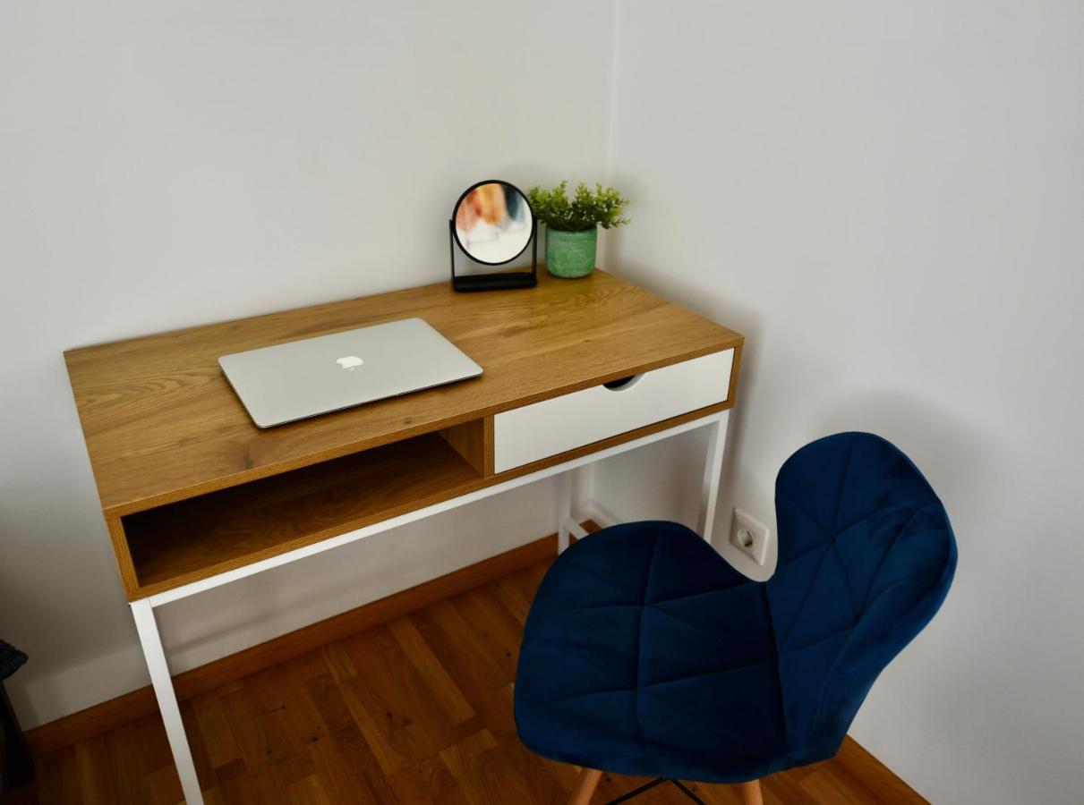 Cozy Apartment Next To The Park Ternopil Buitenkant foto
